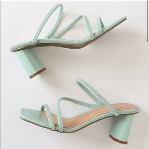 Marc Fisher Aliana Green Embossed Strappy Heel 8.5